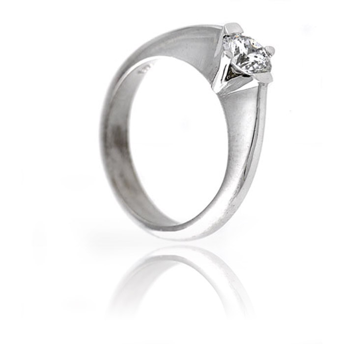 Mονόπετρo δαχτυλίδι με διαμάντι για γάμο