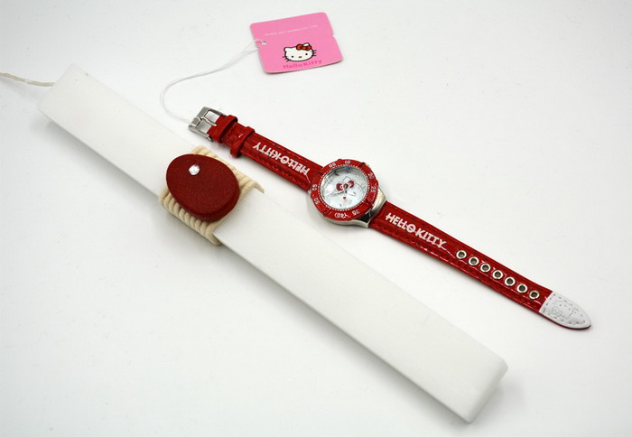 Δώρο λαμπάδα με ρολόι παιδικό - Online stefana-gamou.gr