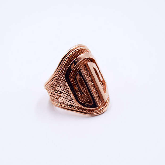 Δαχτυλίδι σε ροζ χρυσό με σχέδιο γκρέκα